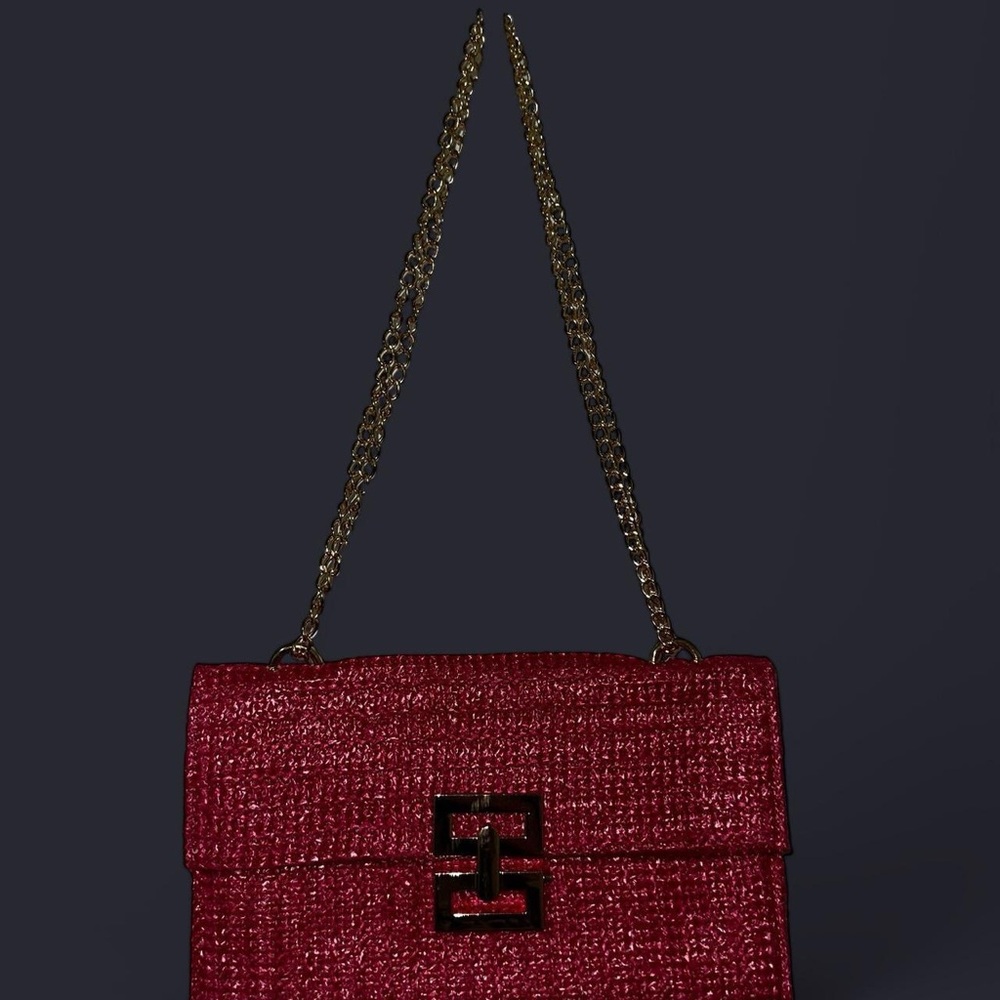 Elegant Red Shoulder Bag